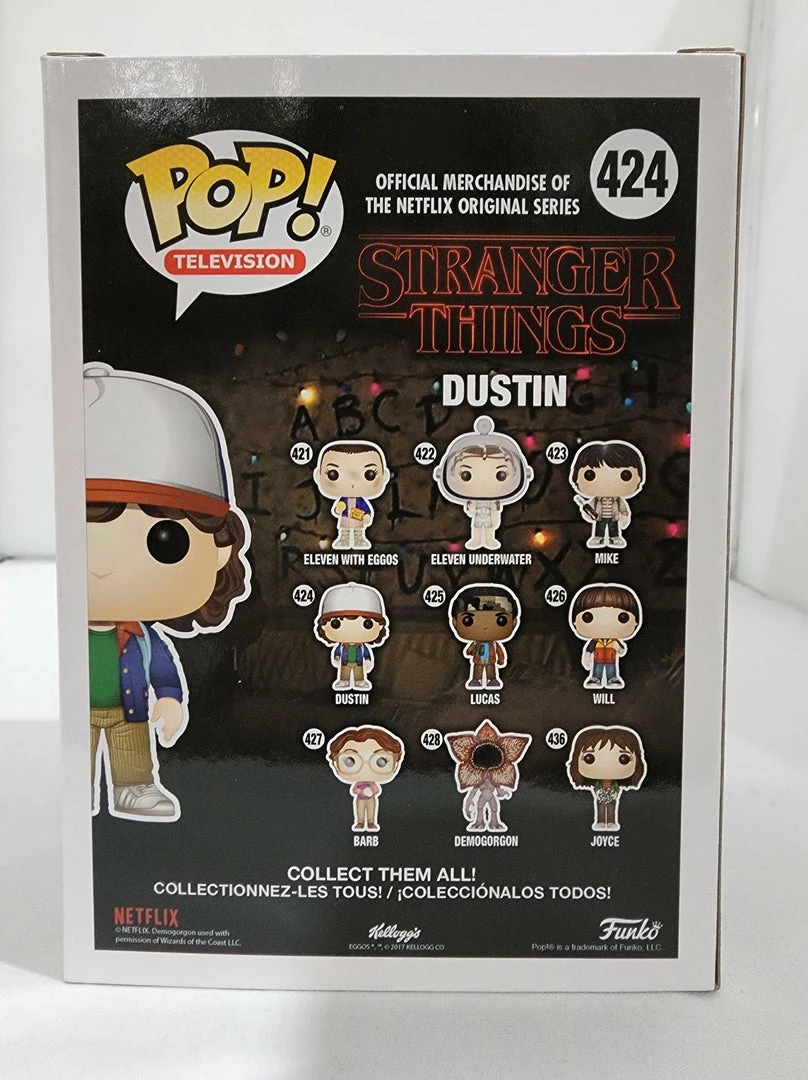 Funko Stranger Things - Dustin Blue Jacket #424 Signed Pop! Vinyl 3 Funko Stranger Things - Dustin Blue Jacket #424 Signed Pop! Vinyl
