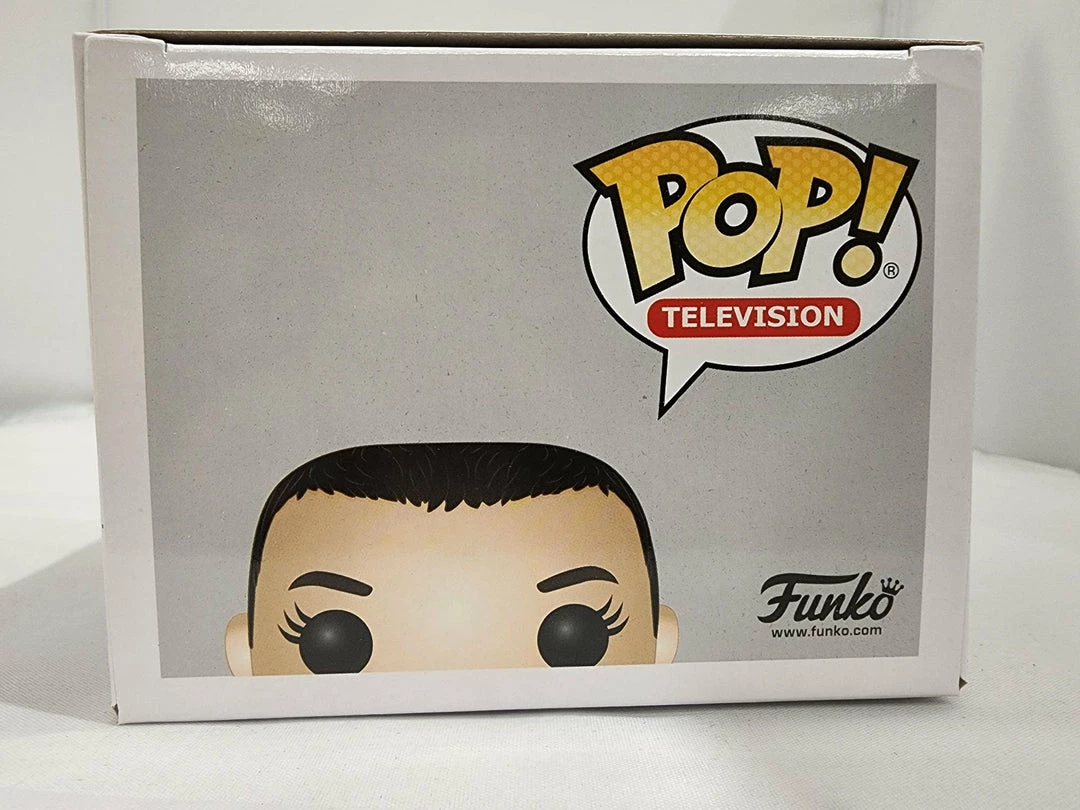 Funko POP! Vinyls Stranger Things - Eleven (Burger T-Shirt) #718 Signed POP! Vinyl 5 Funko POP! Vinyls Stranger Things - Eleven (Burger T-Shirt) #718 Signed POP! Vinyl