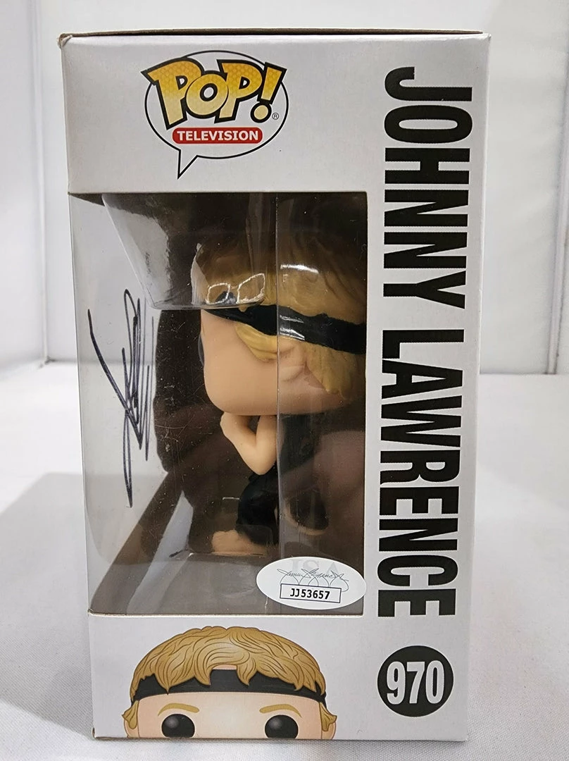 Funko Cobra Kai - Johnny Lawrence #970 Signed Pop! Vinyl POP! Vinyls 2 Funko Cobra Kai - Johnny Lawrence #970 Signed Pop! Vinyl POP! Vinyls
