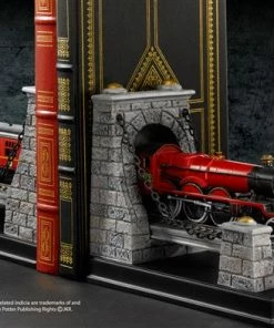 Noble Collection HARRY POTTER Hogwarts Express Bookends