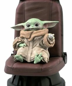 Diamond Select Toys Star Wars: The Mandalorian - The Child In Chair 1:2 Scale Statue
