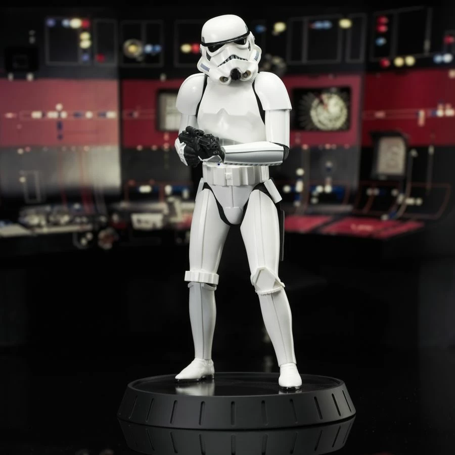Diamond Select Toys Star Wars - Han Solo Stormtrooper Disguise Statue 2 Diamond Select Toys Star Wars - Han Solo Stormtrooper Disguise Statue