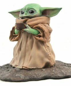 Diamond Select Toys Star Wars: The Mandalorian - The Child With Soup Bowl 1:2 Scale Statue