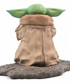 Diamond Select Toys Star Wars: The Mandalorian - The Child With Soup Bowl 1:2 Scale Statue