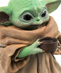 Diamond Select Toys Star Wars: The Mandalorian - The Child With Soup Bowl 1:2 Scale Statue