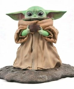 Diamond Select Toys Star Wars: The Mandalorian - The Child With Soup Bowl 1:2 Scale Statue