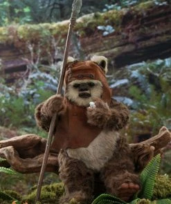 Hot Toys Star Wars - Wicket Return Of The Jedi 1:6 Scale Acton Figure 11 Hot Toys Star Wars - Wicket Return Of The Jedi 1:6 Scale Acton Figure