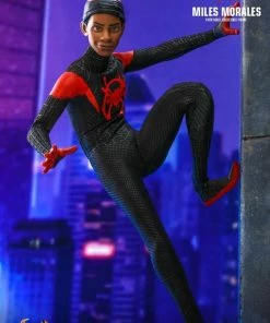 Hot Toys Spider-Man: Into The Sider-Verse - Miles Morales 1:6 Scale 12