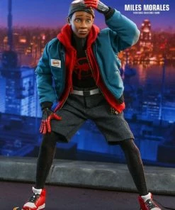 Hot Toys Spider-Man: Into The Sider-Verse - Miles Morales 1:6 Scale 12