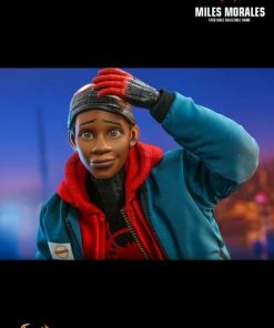 Hot Toys Spider-Man: Into The Sider-Verse - Miles Morales 1:6 Scale 12