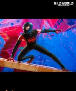 Hot Toys Spider-Man: Into The Sider-Verse - Miles Morales 1:6 Scale 12