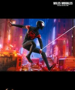 Hot Toys Spider-Man: Into The Sider-Verse - Miles Morales 1:6 Scale 12