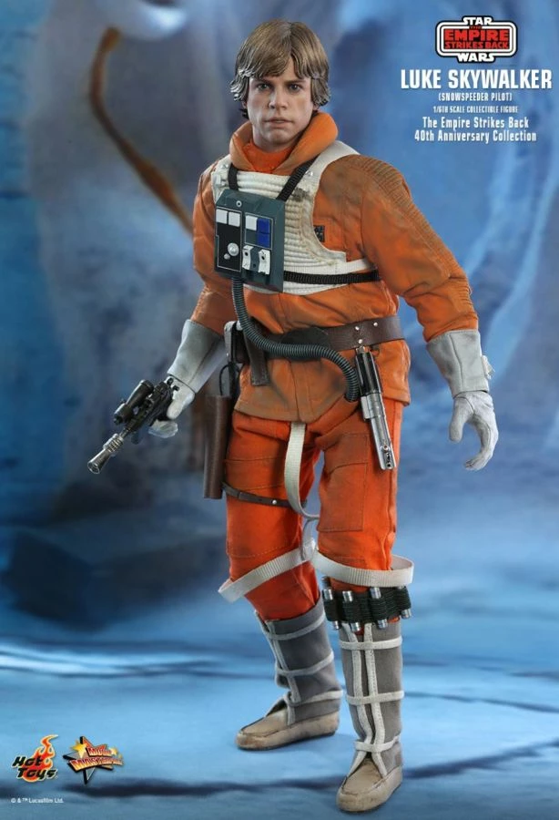 Hot Toys Star Wars - Luke Skywalker Snowspeeder Pilot 40th Anniversary 1:6 Scale 12" Action Figure 2 Hot Toys Star Wars - Luke Skywalker Snowspeeder Pilot 40th Anniversary 1:6 Scale 12" Action Figure