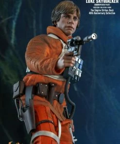 Hot Toys Star Wars - Luke Skywalker Snowspeeder Pilot 40th Anniversary 1:6 Scale 12" Action Figure 20 Hot Toys Star Wars - Luke Skywalker Snowspeeder Pilot 40th Anniversary 1:6 Scale 12