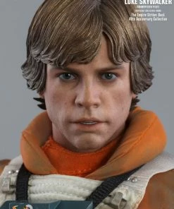 Hot Toys Star Wars - Luke Skywalker Snowspeeder Pilot 40th Anniversary 1:6 Scale 12" Action Figure 23 Hot Toys Star Wars - Luke Skywalker Snowspeeder Pilot 40th Anniversary 1:6 Scale 12