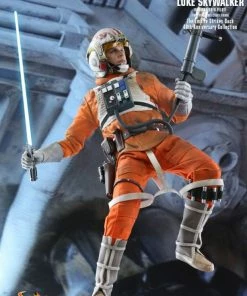 Hot Toys Star Wars - Luke Skywalker Snowspeeder Pilot 40th Anniversary 1:6 Scale 12" Action Figure 26 Hot Toys Star Wars - Luke Skywalker Snowspeeder Pilot 40th Anniversary 1:6 Scale 12