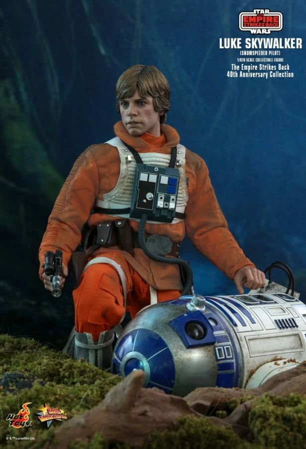 Hot Toys Star Wars - Luke Skywalker Snowspeeder Pilot 40th Anniversary 1:6 Scale 12" Action Figure 14 Hot Toys Star Wars - Luke Skywalker Snowspeeder Pilot 40th Anniversary 1:6 Scale 12" Action Figure