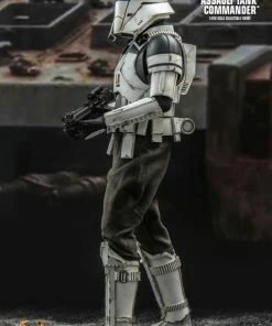 Hot Toys Star Wars: Rogue One - Assault Tank Commander 1:6 Scale 12