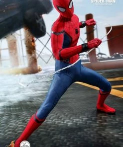 Hot Toys Spider-Man: Homecoming - Spider-Man 1:4 Scale Action Figure