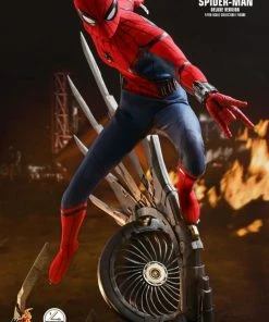 Hot Toys Spider-Man: Homecoming - Spider-Man Deluxe 1:4 Scale Action Figure