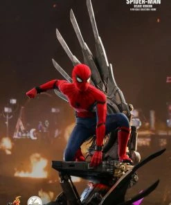 Hot Toys Spider-Man: Homecoming - Spider-Man Deluxe 1:4 Scale Action Figure