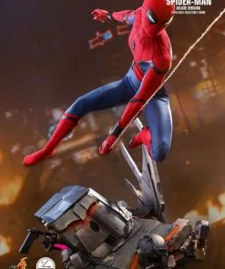 Hot Toys Spider-Man: Homecoming - Spider-Man Deluxe 1:4 Scale Action Figure