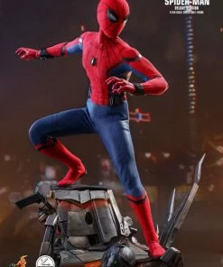 Hot Toys Spider-Man: Homecoming - Spider-Man Deluxe 1:4 Scale Action Figure