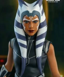 Hot Toys Star Wars: The Clone Wars - Ahsoka Tano 1:6 Scale 12" Action Figure