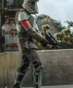Hot Toys Star Wars: The Mandalorian - Transport Trooper 1:6 Scale 12