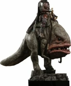 Hot Toys Star Wars: The Mandalorian - Mandalorian & Blurrg 1:6 Scale Action Figure Set