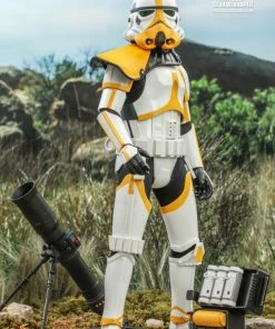 Hot Toys Star Wars: The Mandalorian - Artillery Stormtrooper 1:6 Scale 12" Action Figure