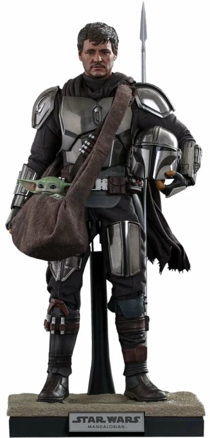 Hot Toys Star Wars: The Mandalorian - Mandalorian & Grogu 1:6 Scale Action Figure Set 1 Hot Toys Star Wars: The Mandalorian - Mandalorian & Grogu 1:6 Scale Action Figure Set