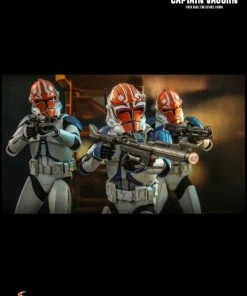 Hot Toys Star Wars: The Clone Wars - Captain Vaughn 1:6 Scale 12