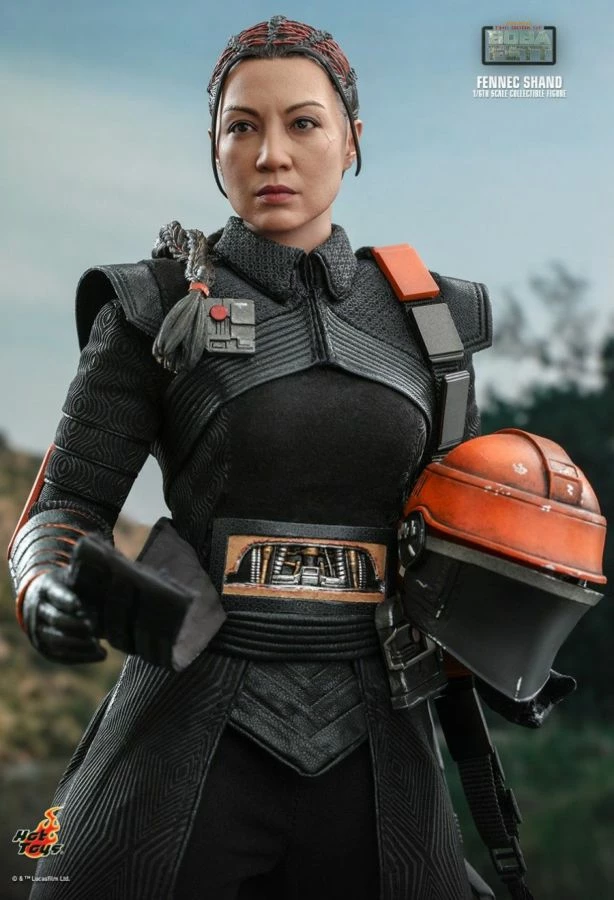 Hot Toys Star Wars: The Book Of Boba Fett - Fennec Shand 1:6 Scale 12" Action Figure 2 Hot Toys Star Wars: The Book Of Boba Fett - Fennec Shand 1:6 Scale 12" Action Figure
