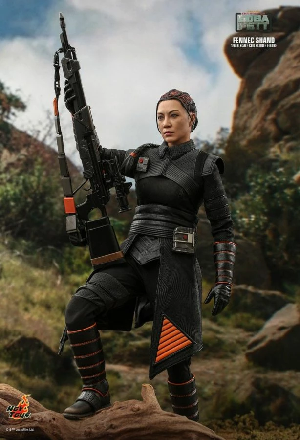 Hot Toys Star Wars: The Book Of Boba Fett - Fennec Shand 1:6 Scale 12" Action Figure 5 Hot Toys Star Wars: The Book Of Boba Fett - Fennec Shand 1:6 Scale 12" Action Figure