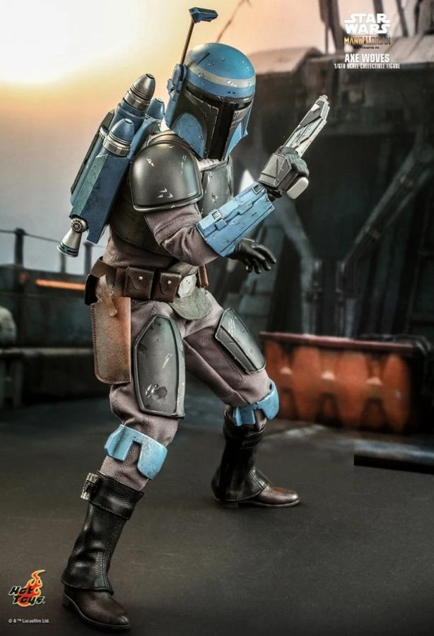 Hot Toys Star Wars: The Mandalorian - Axe Wolves 1:6 Scale Action Figure 4 Hot Toys Star Wars: The Mandalorian - Axe Wolves 1:6 Scale Action Figure