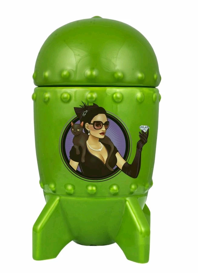 Ikon Collectables DC Comics Bombshells - Catwoman 3D Bombshell Mug With Lid 1 Ikon Collectables DC Comics Bombshells - Catwoman 3D Bombshell Mug With Lid