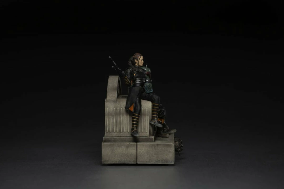 Quantum Mechanix Star Wars: The Mandalorian - Boba Fett & Fennec Shand On Throne Deluxe 1:10 Scale Statue 6 Quantum Mechanix Star Wars: The Mandalorian - Boba Fett & Fennec Shand On Throne Deluxe 1:10 Scale Statue