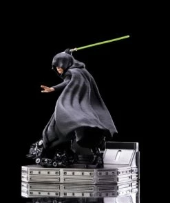 Iron Studios Star Wars: The Mandalorian - Luke Skywalker Combat Version 1:10 Scale Statue