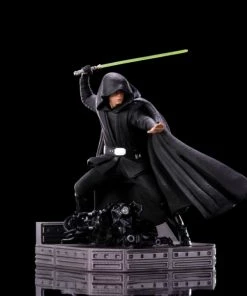 Iron Studios Star Wars: The Mandalorian - Luke Skywalker Combat Version 1:10 Scale Statue
