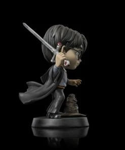 Iron Studios Harry Potter - Harry Potter With Sword Of Gryffindor Minico Vinyl Figure
