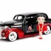 Jada Toys Betty Boop - 1939 Chevy Master Deluxe 1:24 With Figure Hollywood Ride Diecast Cars