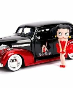 Jada Toys Betty Boop - 1939 Chevy Master Deluxe 1:24 With Figure Hollywood Ride Diecast Cars