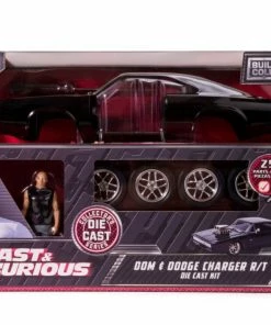 Jada Toys Fast And Furious - Dom's Dodge Charger With Dom 1:24 Scale Diecast Model Kit Diecast Cars