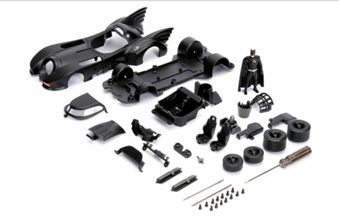 Jada Toys Batman (TV) - Batmobile With Batman 1:24 Scale Diecast Model Kit 2 Jada Toys Batman (TV) - Batmobile With Batman 1:24 Scale Diecast Model Kit