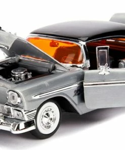 Jada Toys Showroom Floor - 1956 Chevy Bel Air 1:24 Scale