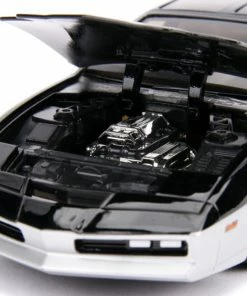Jada Toys Diecast Cars Knight Rider - K.A.R.R. 1982 Pontiac Firebird 1:24 Scale Hollywood Ride