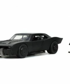 Jada Toys The Batman - Batmobile With Batman 1:32 Scale Hollywood Ride Diecast Cars