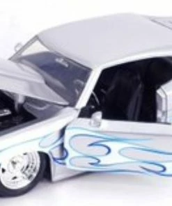 Jada Toys Big Time Muscle - Chevy Chevelle SS 1969 Silver 1:24 Scale Diecast Vehicle