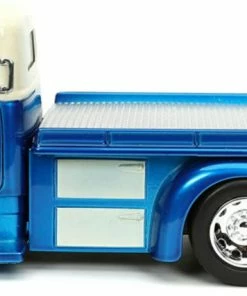 Jada Toys Diecast Cars Just Trucks - 1952 Chevy COE Flatbed 1:24 Scale